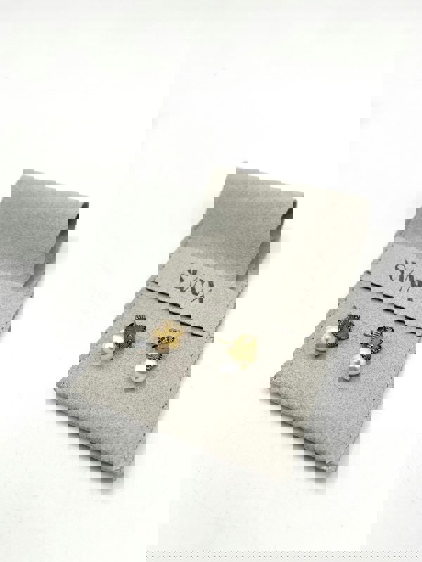 SVNX Floral Pearl Stud Earrings in Gold Colour