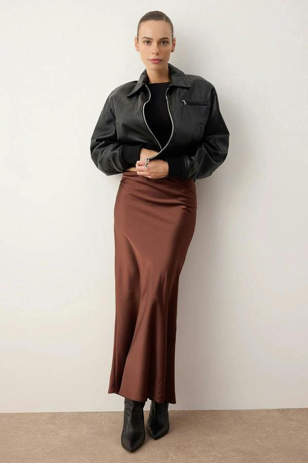 WOVCOR Fish Cut Satin Maxi Length Woven Skirt