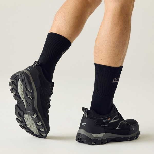 Regatta Mens Holcombe 3 Low Walking Boots - Black/Granite