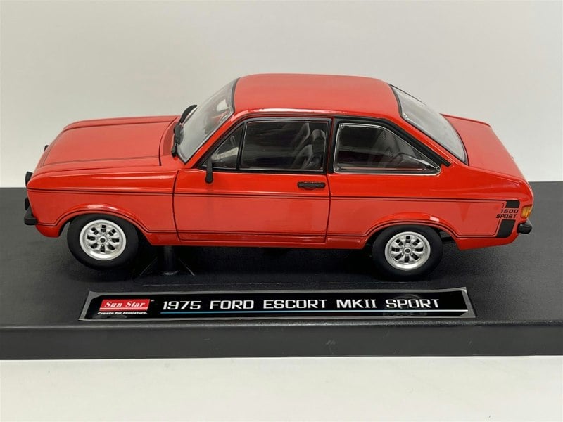 1975 ford escort mkii 1600 sport red 1:18 scale sun star 4618