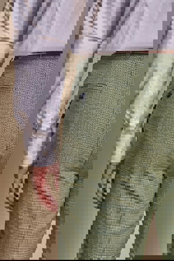 34" Jacket 28" Trousers, 36" Jacket 30" Trousers, 38" Jacket 32" Trousers, 40" Jacket 34" Trousers, 42" Jacket 36" Trousers, 44" Jacket 38" Trousers, 46" Jacket 40" Trousers, 48" Jacket 42" Trousers, 50" Jacket 40" Trousers, 50" Jacket 42" Trousers, 50" Jacket 44" Trousers, 52" Jacket 42" Trousers, 52" Jacket 44" Trousers, 52" Jacket 46" Trousers, 54" Jacket 44" Trousers, 54" Jacket 46" Trousers