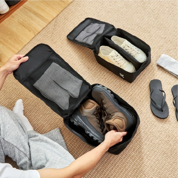 CabinZero Classic Shoe Cube L, Fits Shoes up to UK 13, Removable Divider and Mesh Pocket