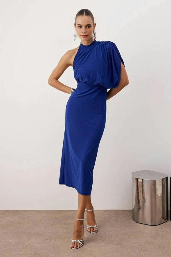 WOVCOR Knitted Maxi Unlined Dress with Asymmetrical Sleeve Detail