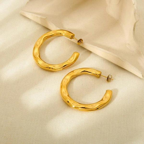 Elk & Bloom Chunky 14K Gold Hammered Hoops
