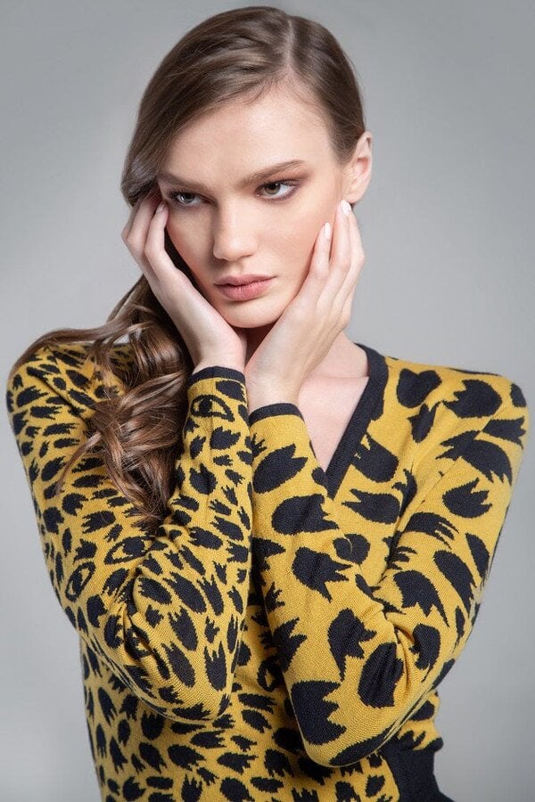 Savannah jacquard-knit wrap dress with animal pattern in yellow