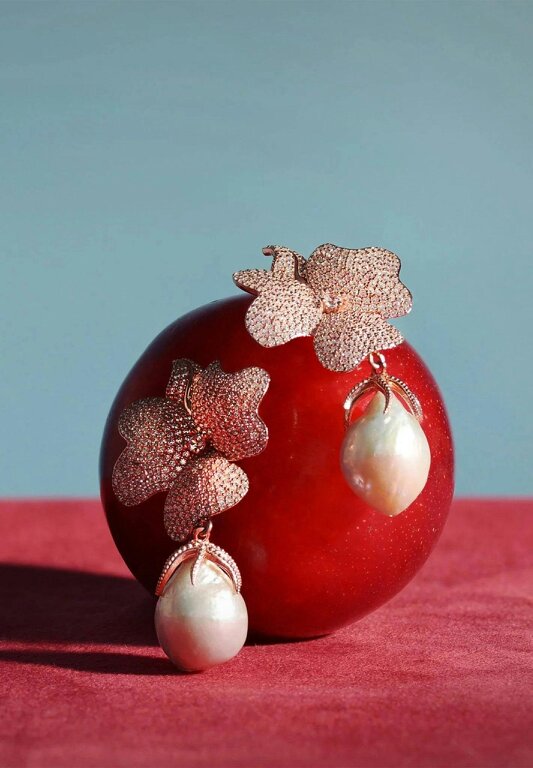 Latelita Baroque Pearl White Flower Drop Earrings Rosegold
