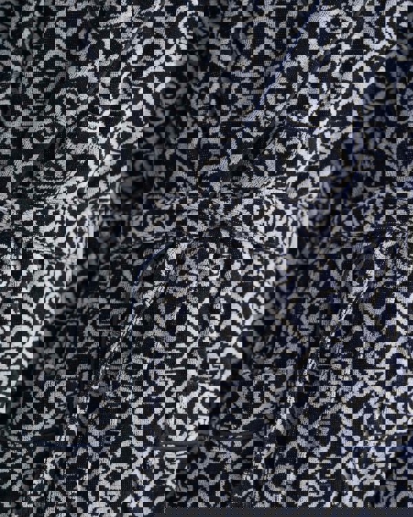 856006603-433-3.jpg