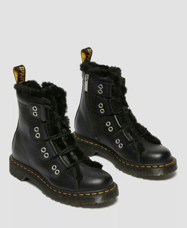 Dr. Martens - 31876001 Women's 1460 Lace to toe Black