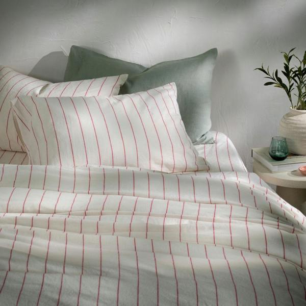 Soak&Sleep White/Fuchsia Pinstripe Linen Cotton Pillowcases