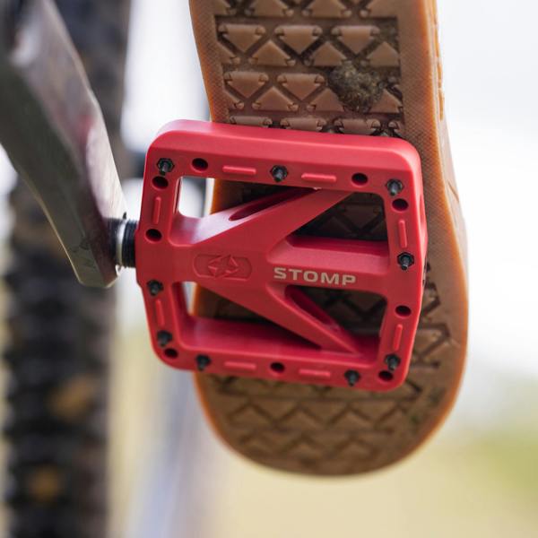 Oxford Stomp Nylon Flat Pedals Red