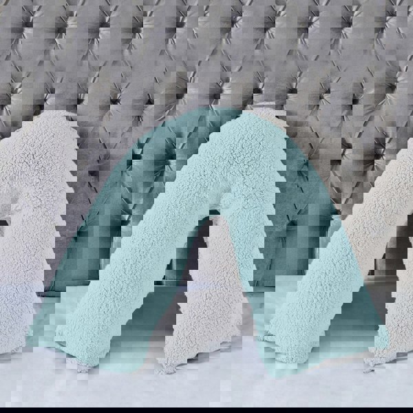 Snug City Teddy Bear Fleece Super Soft Cosy V Shape Pillowcase