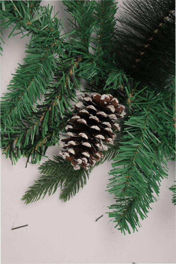 Groundlevel Festive Christmas Garland with Pine Cones
