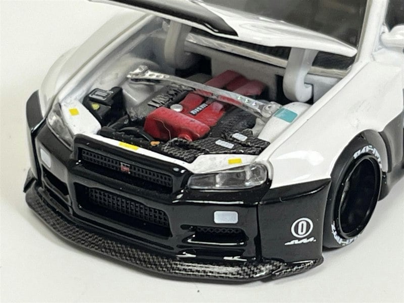 Mini GT Nissan Skyline GTR R34 Kaido Works V2 Aero Japan Police 1:64 Mini GT KHMG120