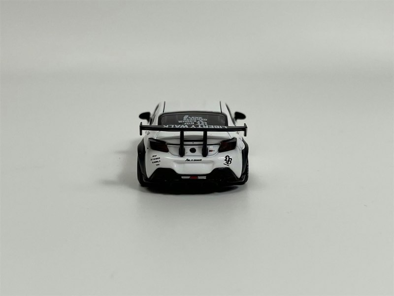 Mini GT Toyota GR86 LB Nation White RHD 1:64 Scale MGT00769R