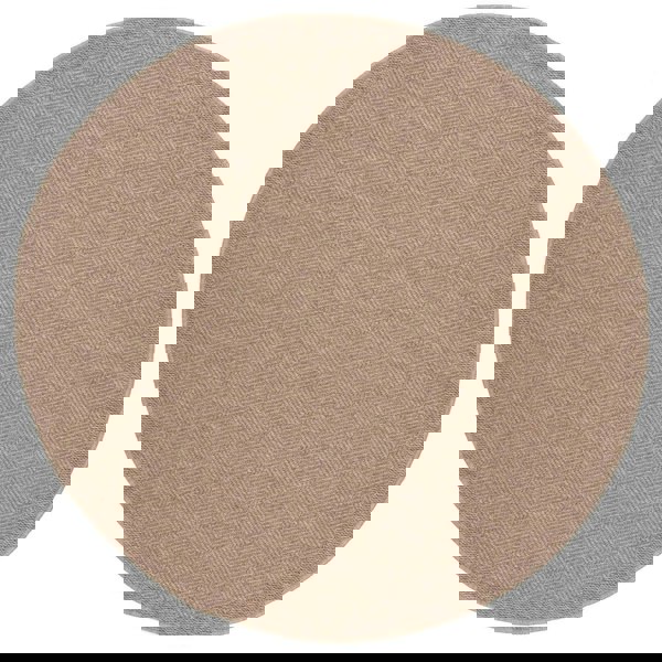 Nature Outdoor beige rug is resistant to moisture and UV protected