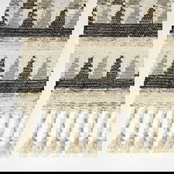 HOMESCAPES Kota Black & Grey Kilim Wool Rug