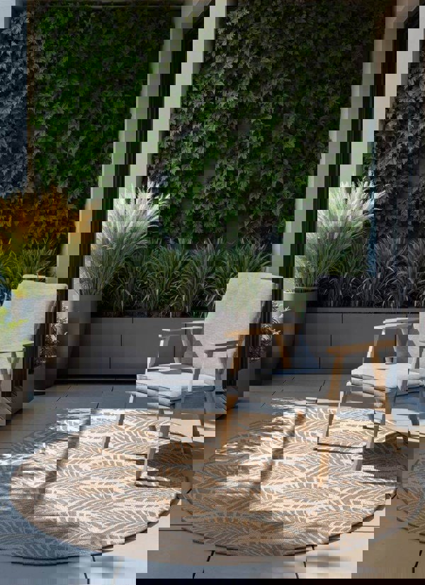 The Rugs Liora Reversible Rug – Indoor & Outdoor Quality