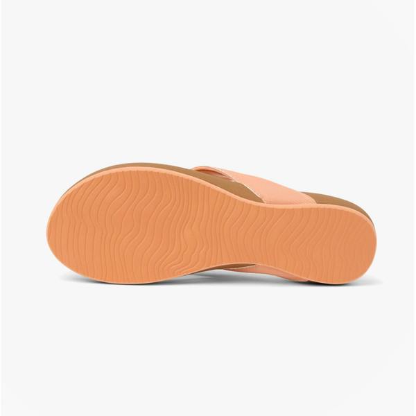 Reef CUSHION MELODY Toe-Post Sandals in Pink