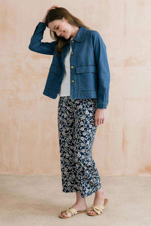 Lily & Me Greta Sea Holly Print Cropped Trousers Navy