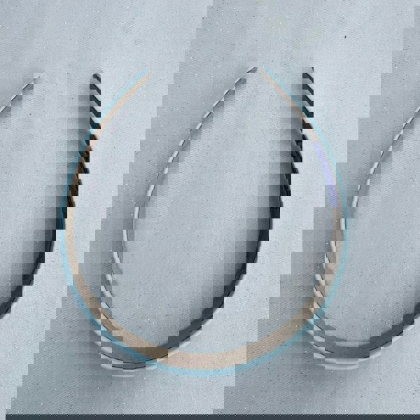 light blue hair band, soft pastel headband, elegant light blue accessory, classic hairband for everyday wear, comfortable pastel blue headpiece
