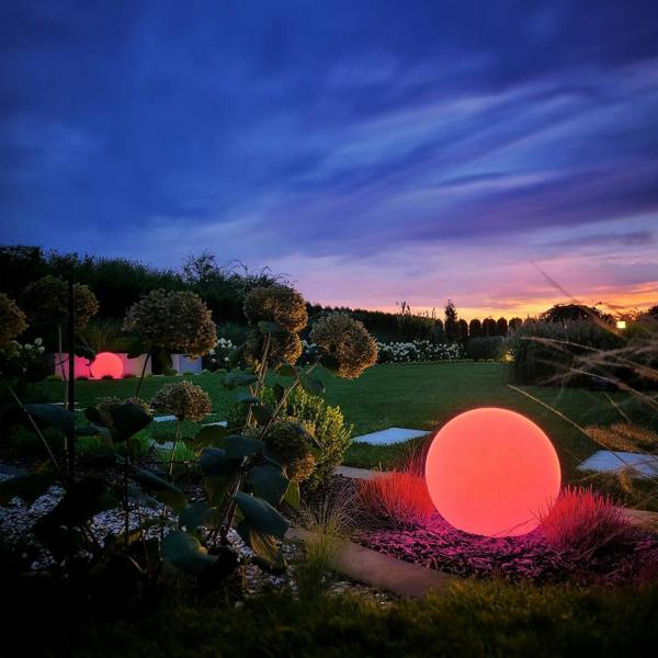 Milagro Globo Fi300 Garden Ball + RGB A60 10W Bulb + Remote Control