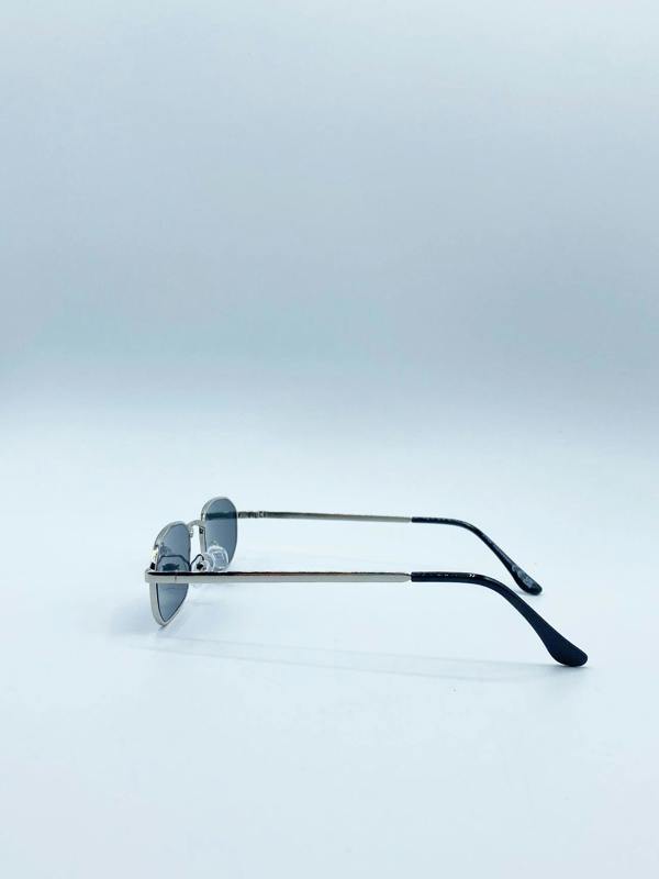 Slim Metal Oval Frame in Silver with Black Lenses - svnx