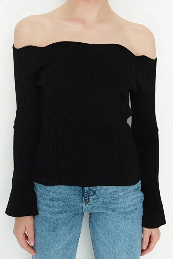 WOVCOR Carmen Collar Knit Sweater