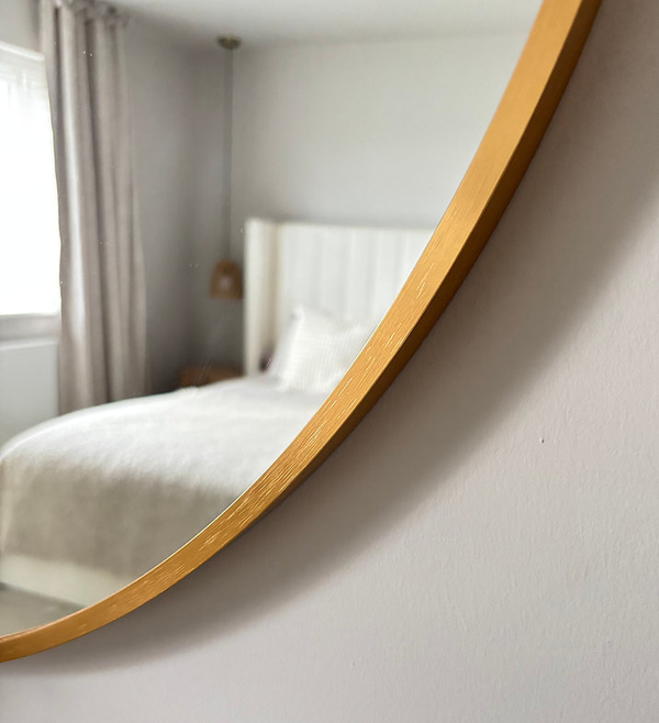 Downton Interiors Gold Round Modern Metal Frame Wall Mirror - 80cm