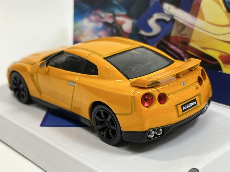 Solido Nissan GT-R Metallic Orange 1:43 Scale 4401200