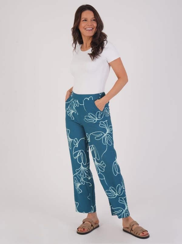 VIZ-A-VIZ Floral Print Trousers