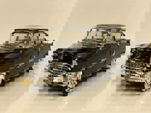 the godfather 1955 cadillac fleetwood series 60 1:24 scale greenlight 84091