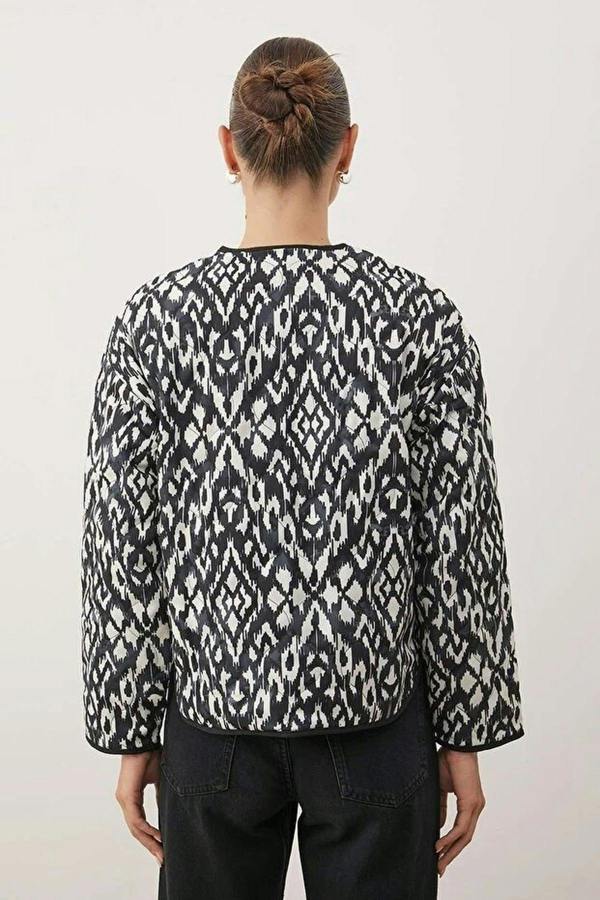 WOVCOR Abstract Pattern Quilted Look Basic Snap Button Jacket