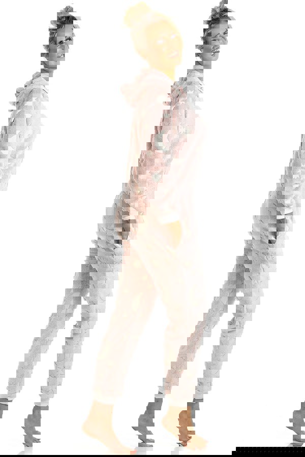 Right View of the product Pink