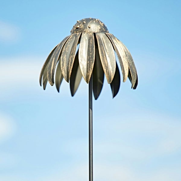 Paper High Recycled Metal Echinacea Flower Garden Stake Decoration