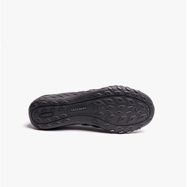 Skechers 100593/BBK BREATHE-EASY - ROLL-WITH-ME Casual Shoes Casual Shoes   in  Black