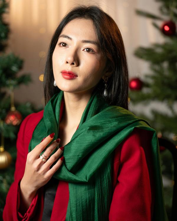 Forest Green Silk Scarf – Hand-Dyed Mulberry Silk, Eid & Evening Wrap