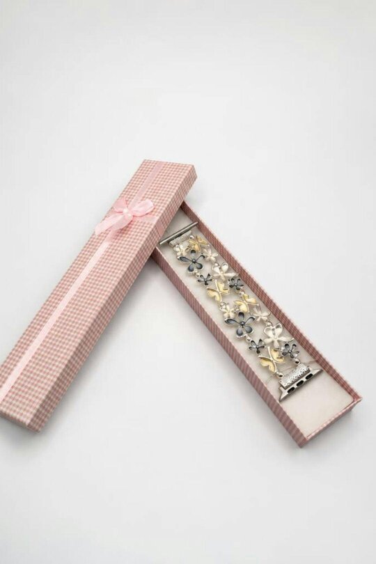 SVNX Apple Watch Strap with Flowers in Yellow
