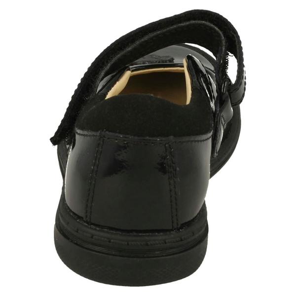 Clarks Girls Clarks Butterfly Detailed School Shoes Scooter Daisy
