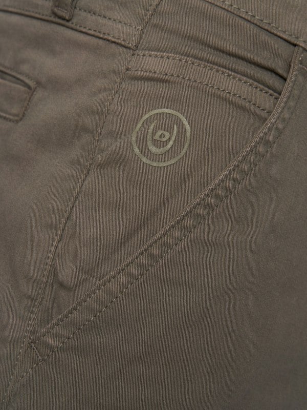 Duck and Cover Moreshore Chino Shorts Olive