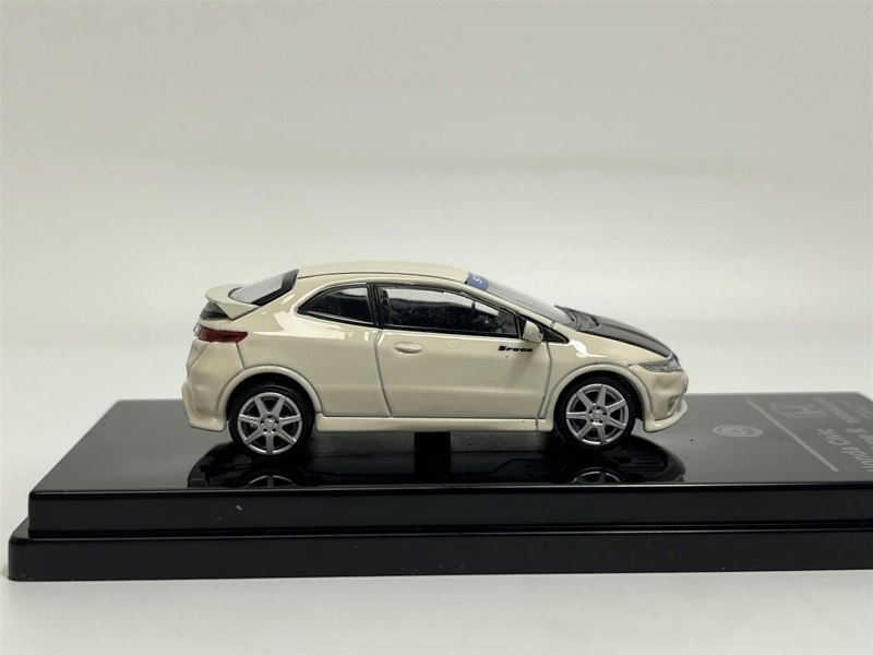 Paragon Honda Civic 2007 Type R FN2 White LHD 1:64 Paragon 55398