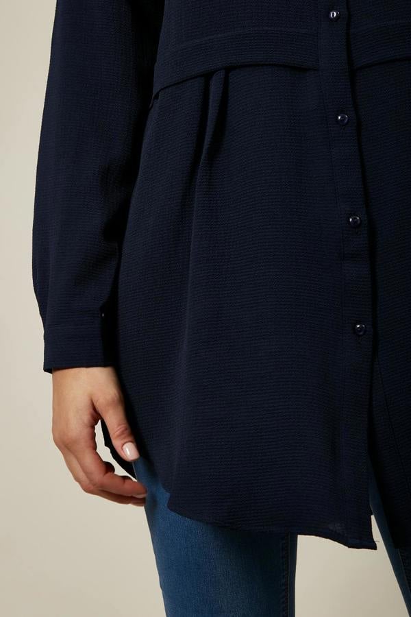 Hoxton Gal Long Sleeves Oversized Shirt In Navy