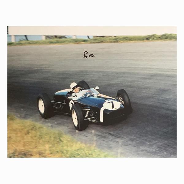 Unbranded Stirling Moss signed 16x12 photo — Unframed