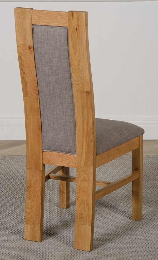 That's Furniture Richmond Small Extending Oak Dining Set with Stanford Oak Chairs