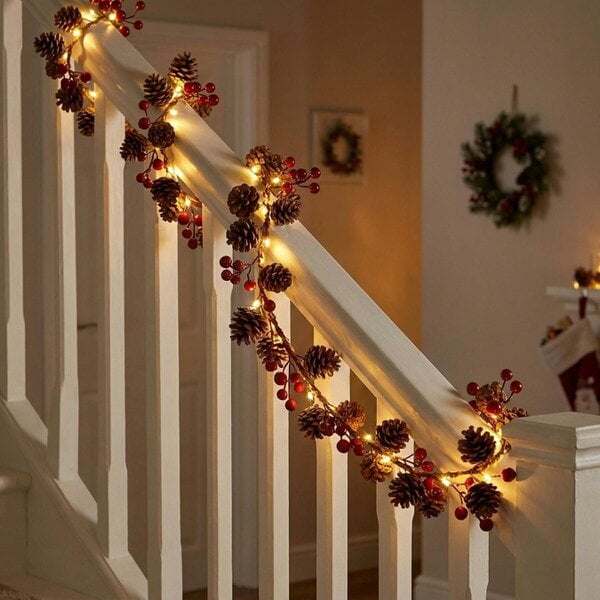 Garden Greatness Battery Operated Illuminated Red Berry and Pine Cone Garland