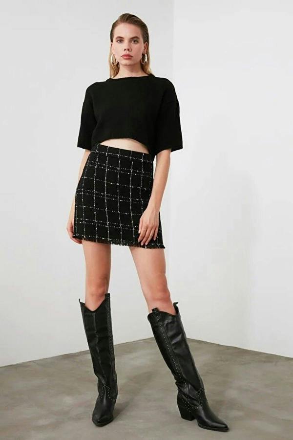 WOVCOR Tweed Fabric Pencil Mini Woven Skirt with Tassel Detail