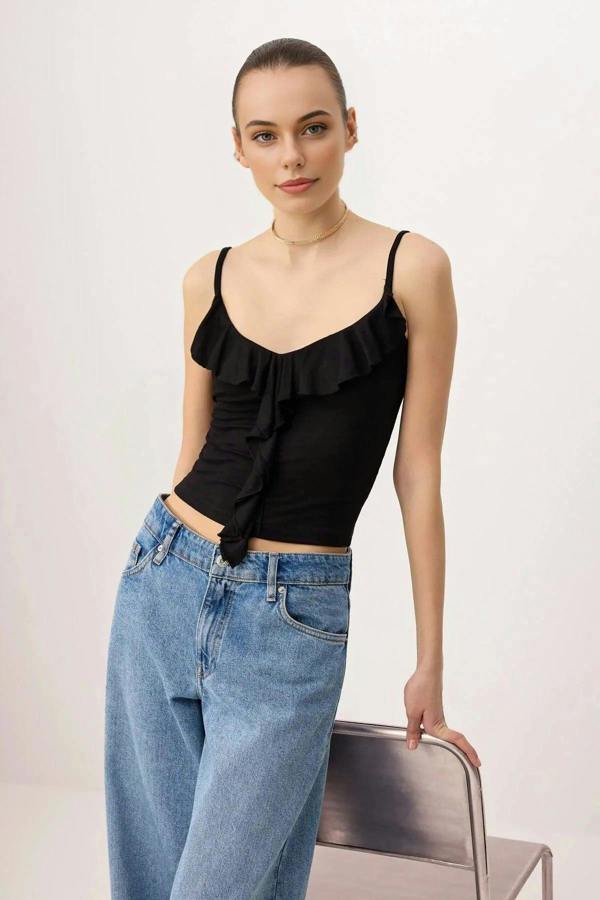 Strappy Ruffled Fitted Knitted Blouse
