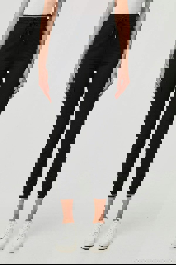 Black | High Waist Slim Fit Cropped Cargo Pants
