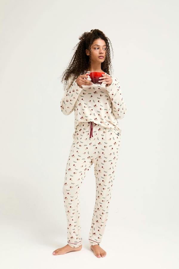 Pretty You London Bamboo Novelty Pyjama Set in Robin Print