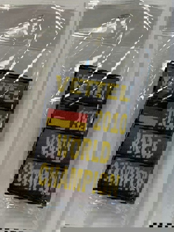 sebastian vettel 2010 world champion f1 board signage 1:43 scale cartrix 43006