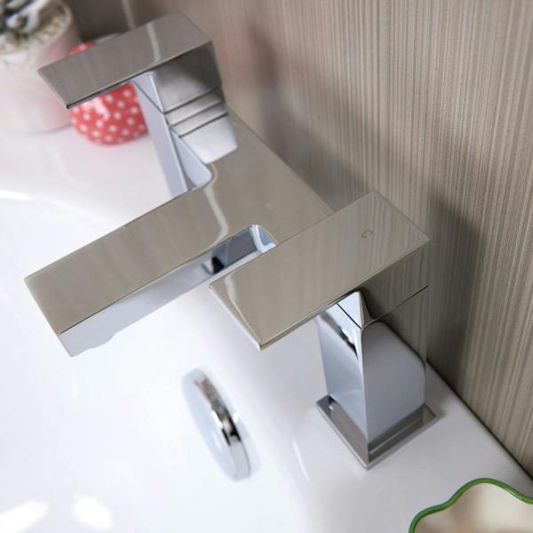 Flode Takern | Bath Filler | Chrome